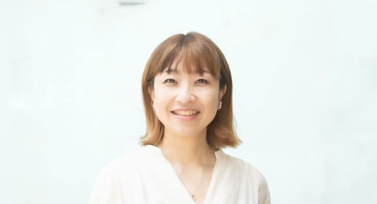 外山 奈穂